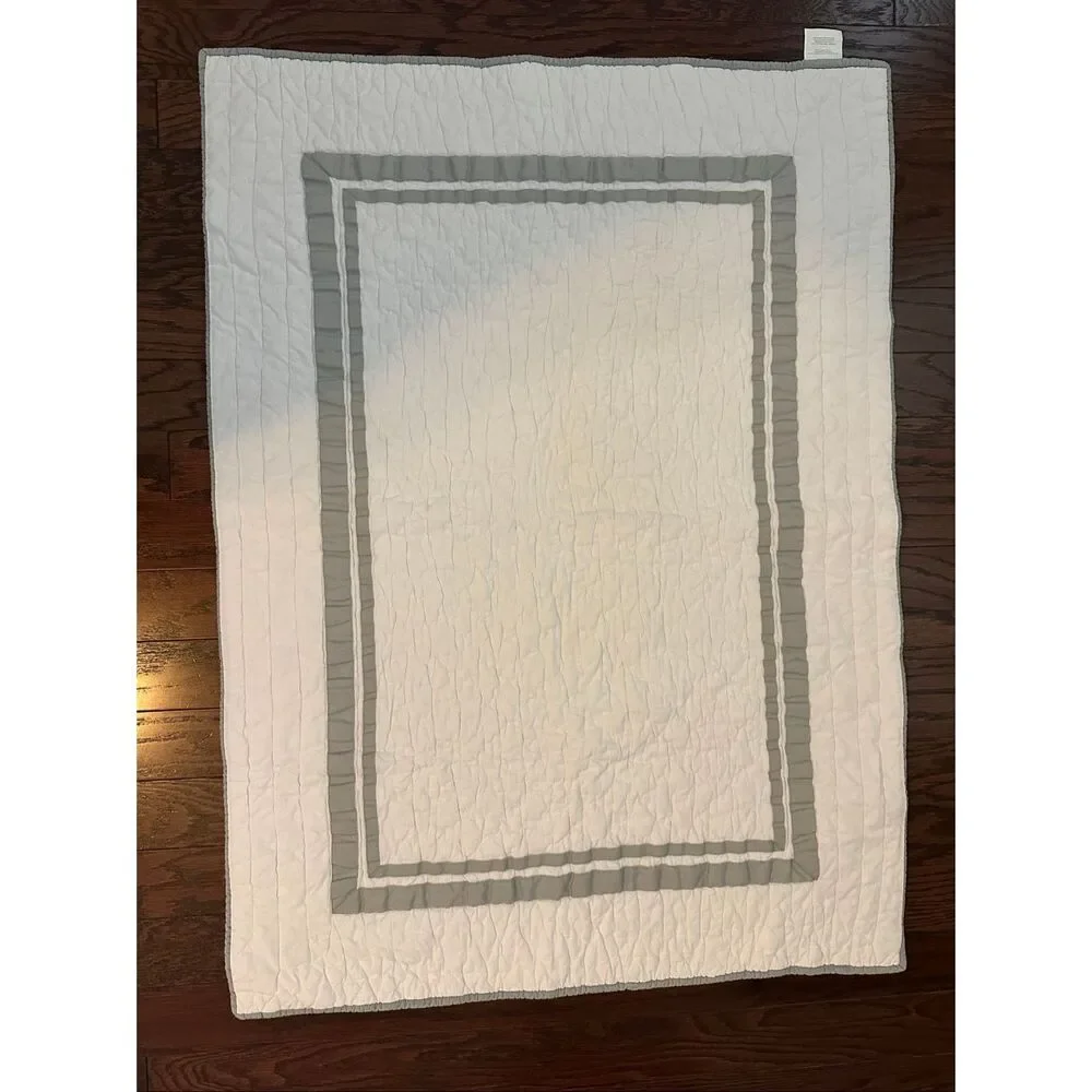 Pottery Barn Kids Baby Crib Quilt – Neutral Gray & White
